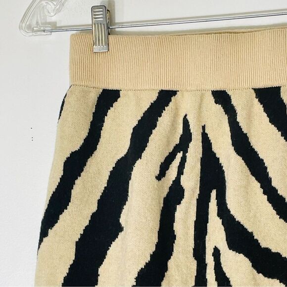 Jen’s Pirate Booty for Free People Siberian Trumpet Black & Tan Skirt Size S - Picture 5 of 8